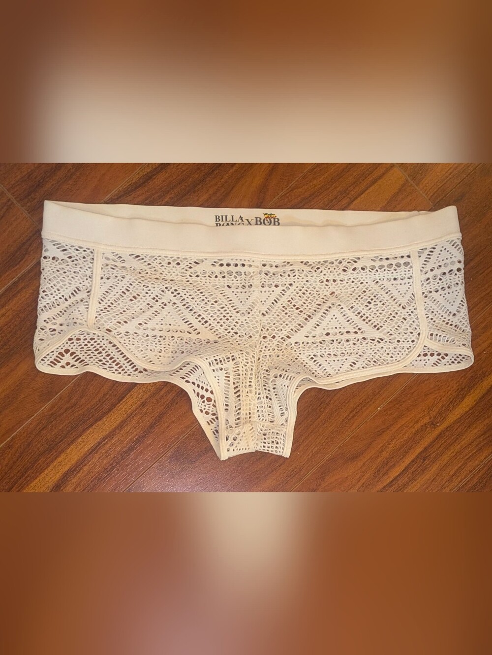 EUC XS/S Billabong x Bob Marley Lace Crochet Bikini Cheeky Cover-up Shorts Cream